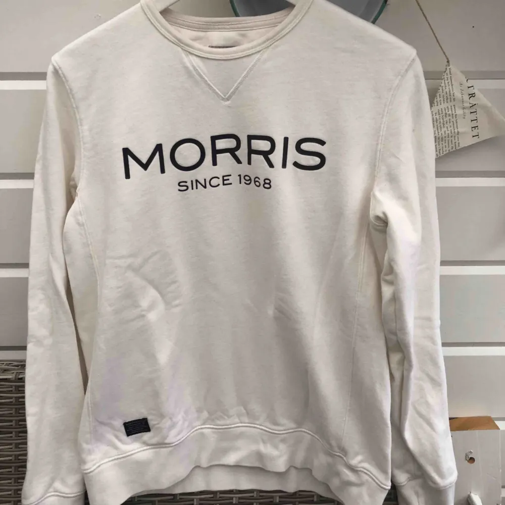 Fin Morris tröja i mycket fint skick! Säljes för 349 kr eller högsta bud! Köparen står för eventuella fraktkostnader!. Tröjor & Koftor.