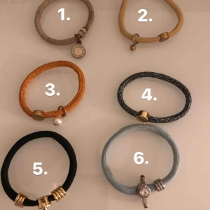  - Tofsar/armband från Marc Jacobs, 40kr styck eller alla för 250! Köpare står för frakt 📦 