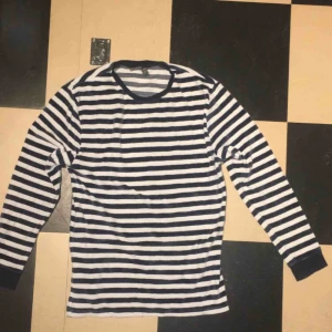  - ☘️Asos tröja av frotté☘️ Storlek XS men passar S☘️