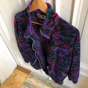  - Vintage 90-tal fleece från Marwin Sports. Kan hämtas i Uppsala eller skickas mot fraktkostnad 