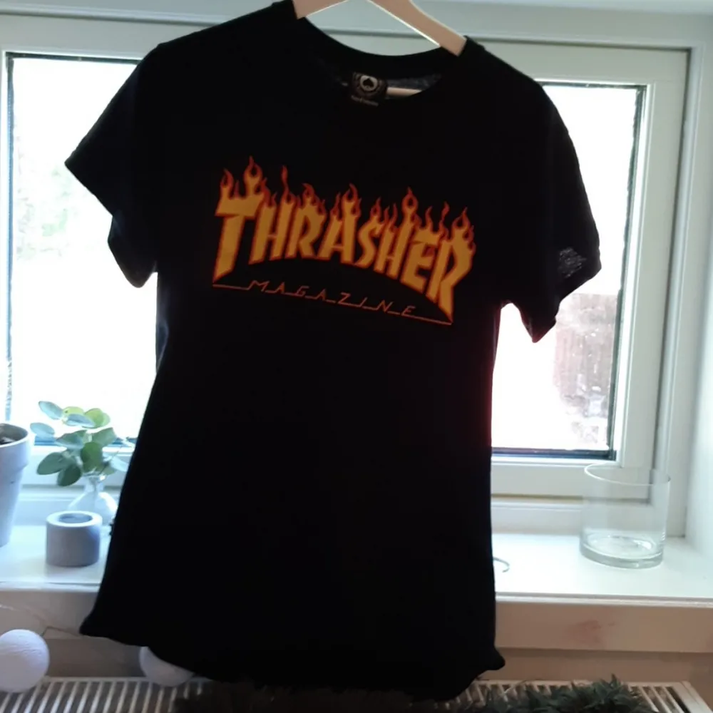 Thrasher tröja i fint skick! . T-shirts.