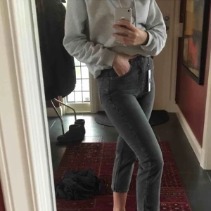  - Ett par fina ljusgråa Jens från Topshop. Helt oanvända 