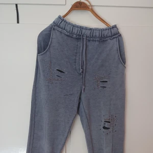  - Mysbyxor med detaljer. Använd bara en gång