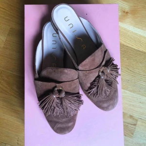  - Leather loafers from Unisa size 37  Only worn a few times. (Full price 1600 NOK)  Buyer pay for postage 