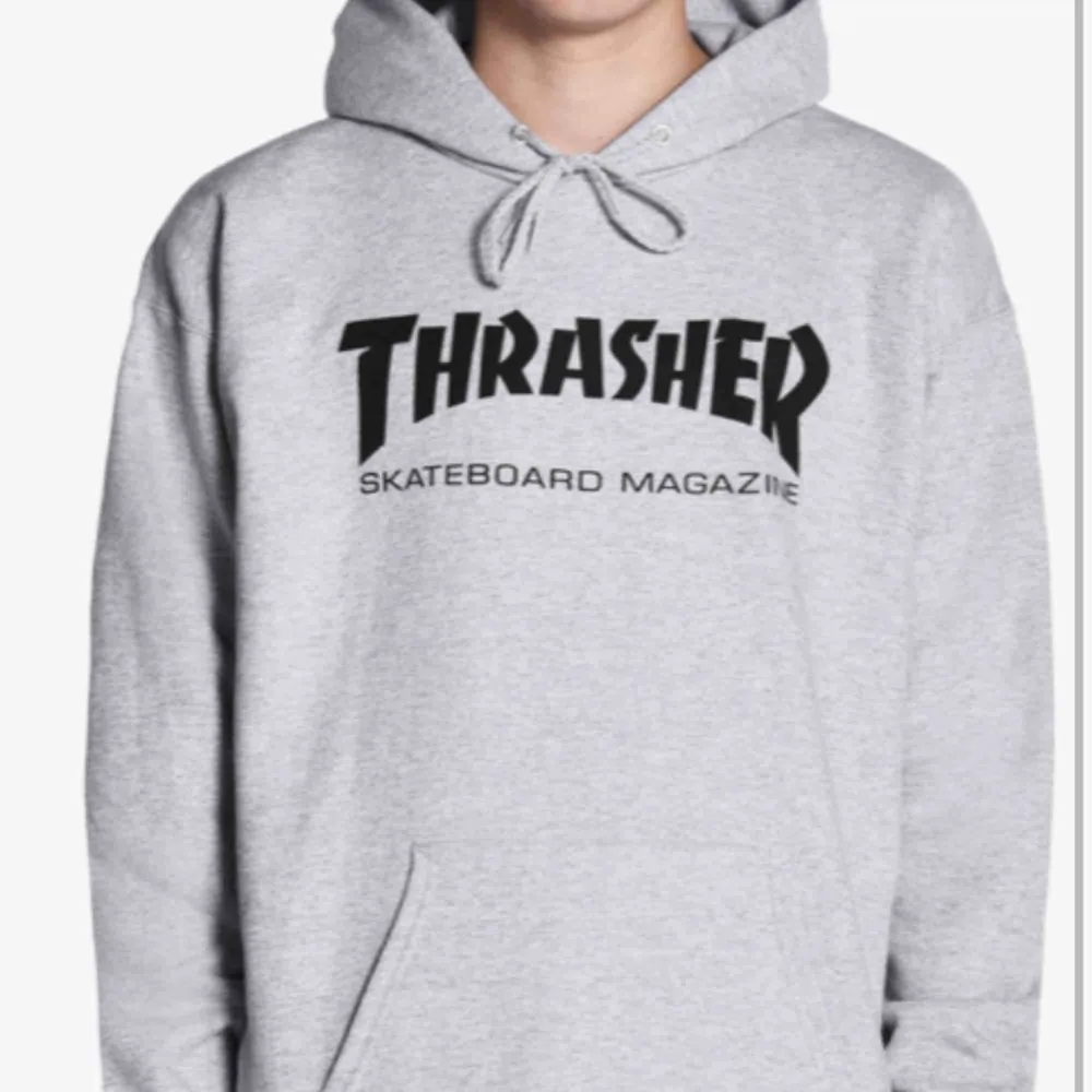 Grå trasher hoodie, köptes för inte länge sedan! Så som ny! Köptes för 1000kr. Hoodies.
