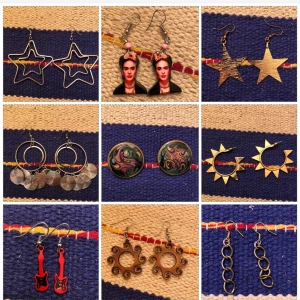 Massa olika örhängen  - Rensat bland mina örhängen och hittade några som jag sällan använder. 20-30 kronor per par, kan fixa paketpris om du vill köpa flera. Skriv om du har frågor om pris, info eller fler bilder på någon av paren! 💞 Sålda: 2, 3, 6, 8