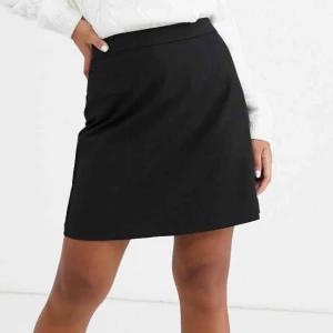 Asos a-line kjol - Asos kjol, storlek 32. Men passar även 34. Endast provad!  