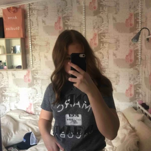  - Säljer min Marc Jacobs t-shirt för att den inte används längre. Liite nopprig men annars bra skick!💕💕