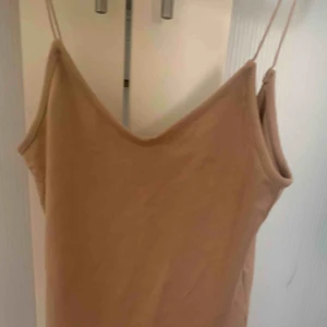  - Na-kd body jätte fin. Aldrig använd. 