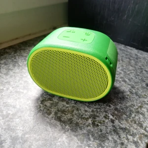 Bluetooth högtalare SONY - Mini Bluetoothhögtalare från SONY, smidig och portabel. Frak tillkommer på 44 kr