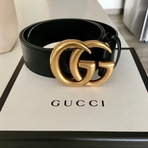 Gucci Marmont Skärp 70Cm - Jag säljer mitt Gucci Marmont Skärp 70Cm. Helt ok skick! Original box medföljer.  Swish finns 