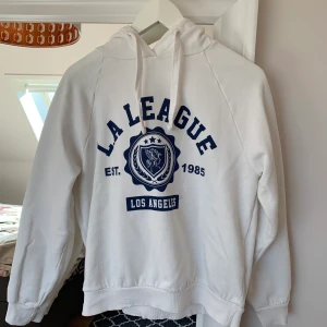 Hoddie - Hoodie från ginatricot i strl S | köpare står för frakten ☺️