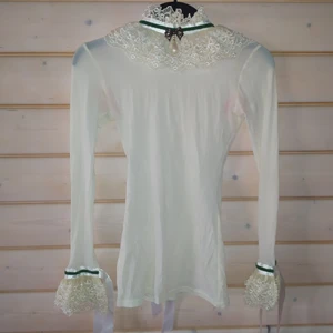 Transparent vintage tröja  - Perfekt skick med vackra kragar. Genomskinligt material.