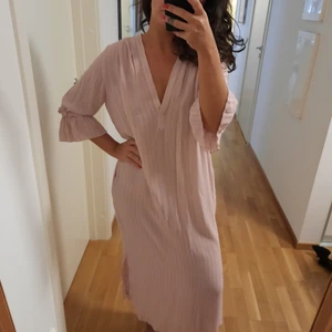 & other stories klänning  - Bohemisk klänning från and other stories 