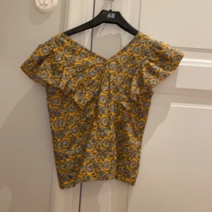 Blus - Suuuperfin blus i fint mönster