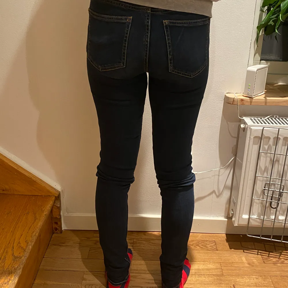 Jättefina jeans i storlek 25/32 pris 175kr (exklusive frakt) skriv om du är intresserad!!!. Jeans & Byxor.