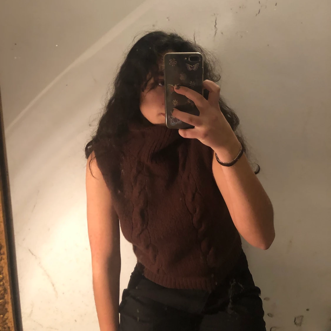 Stickad brun väst, snygg med t-shirt under eller utan!  - 90