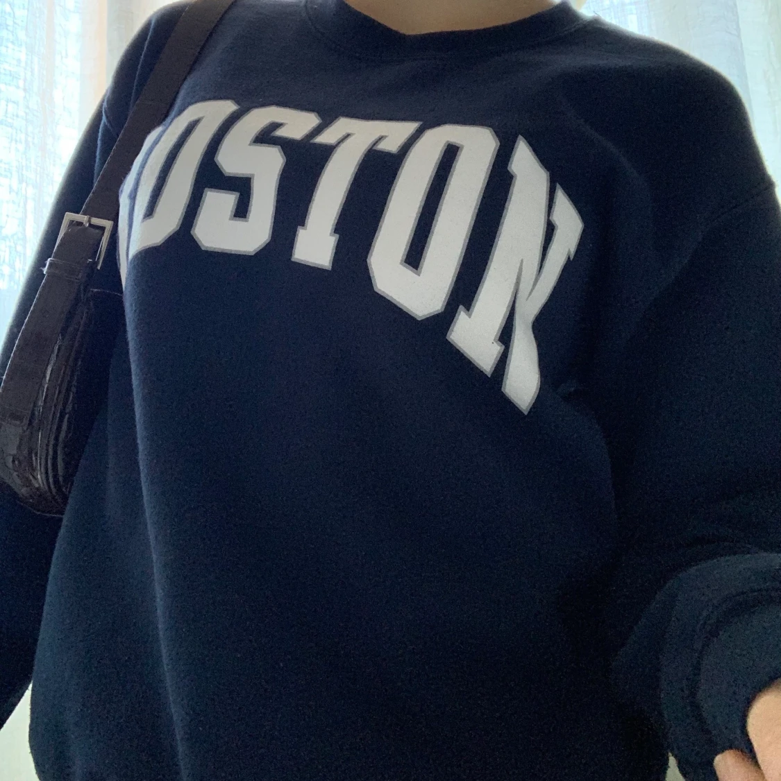 Mörkblå collegetröja