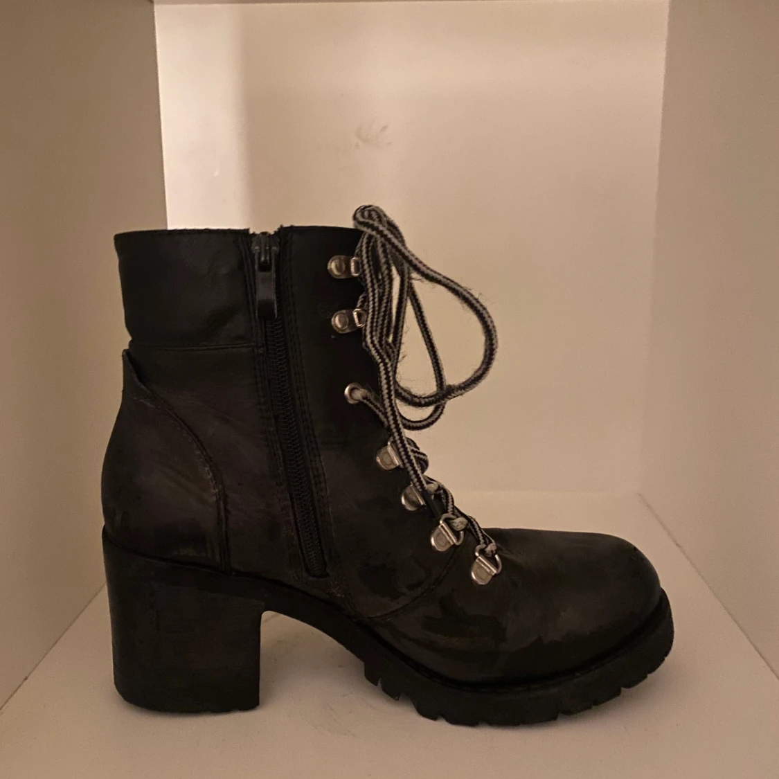 Svarta boots med snörning - 90