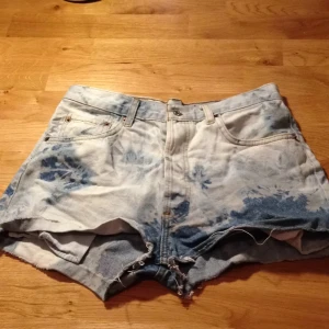  - Snygga shorts från Levis 