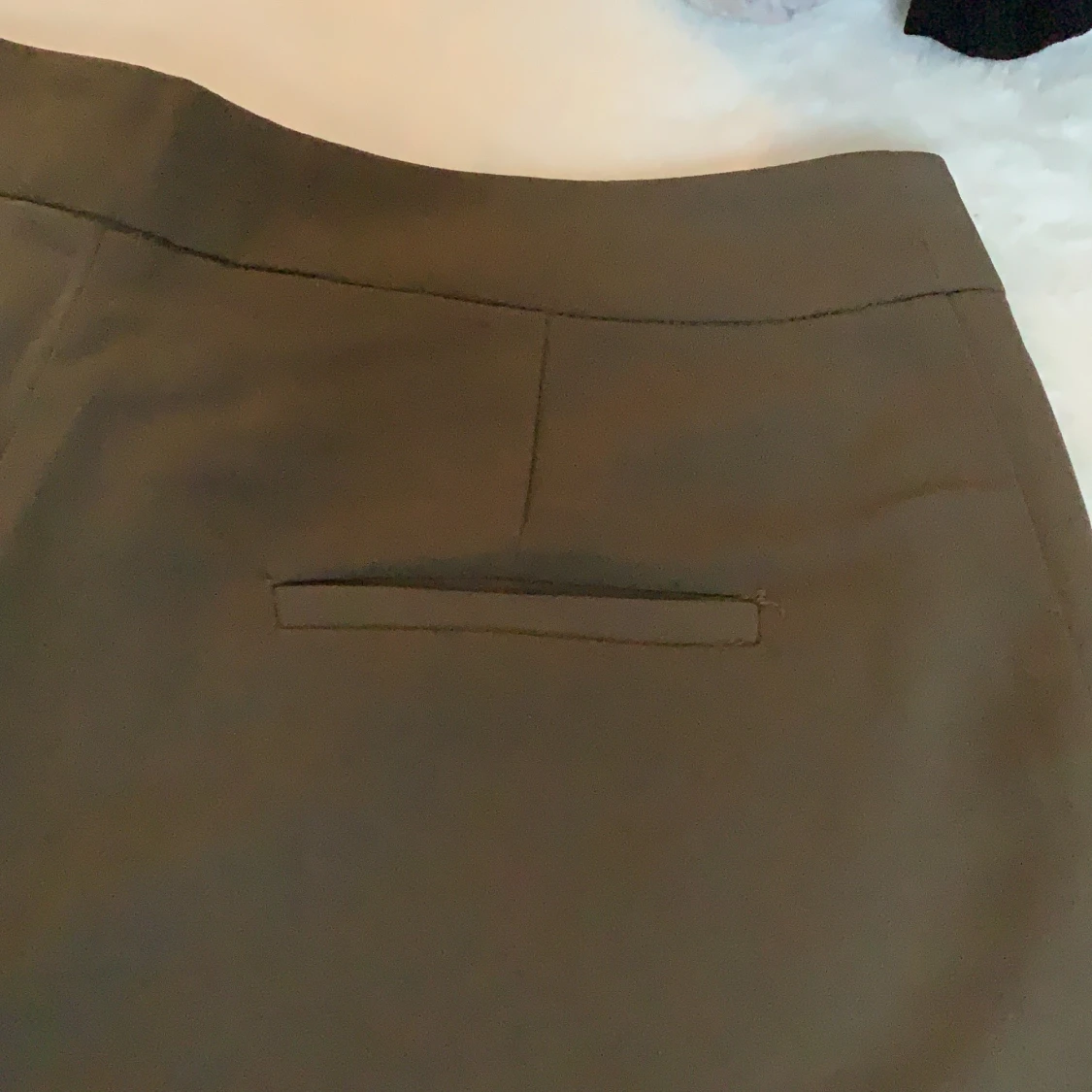 Gröna kostymbyxor  - 90