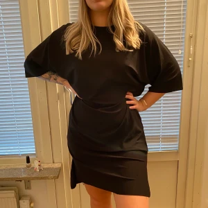 Klänning från lager 157 - Ny skick använd Max 3 gr. 