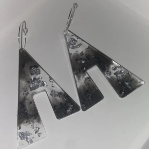 Örhängen - Jättefina örhängen!! Pris kan diskuteras:)))