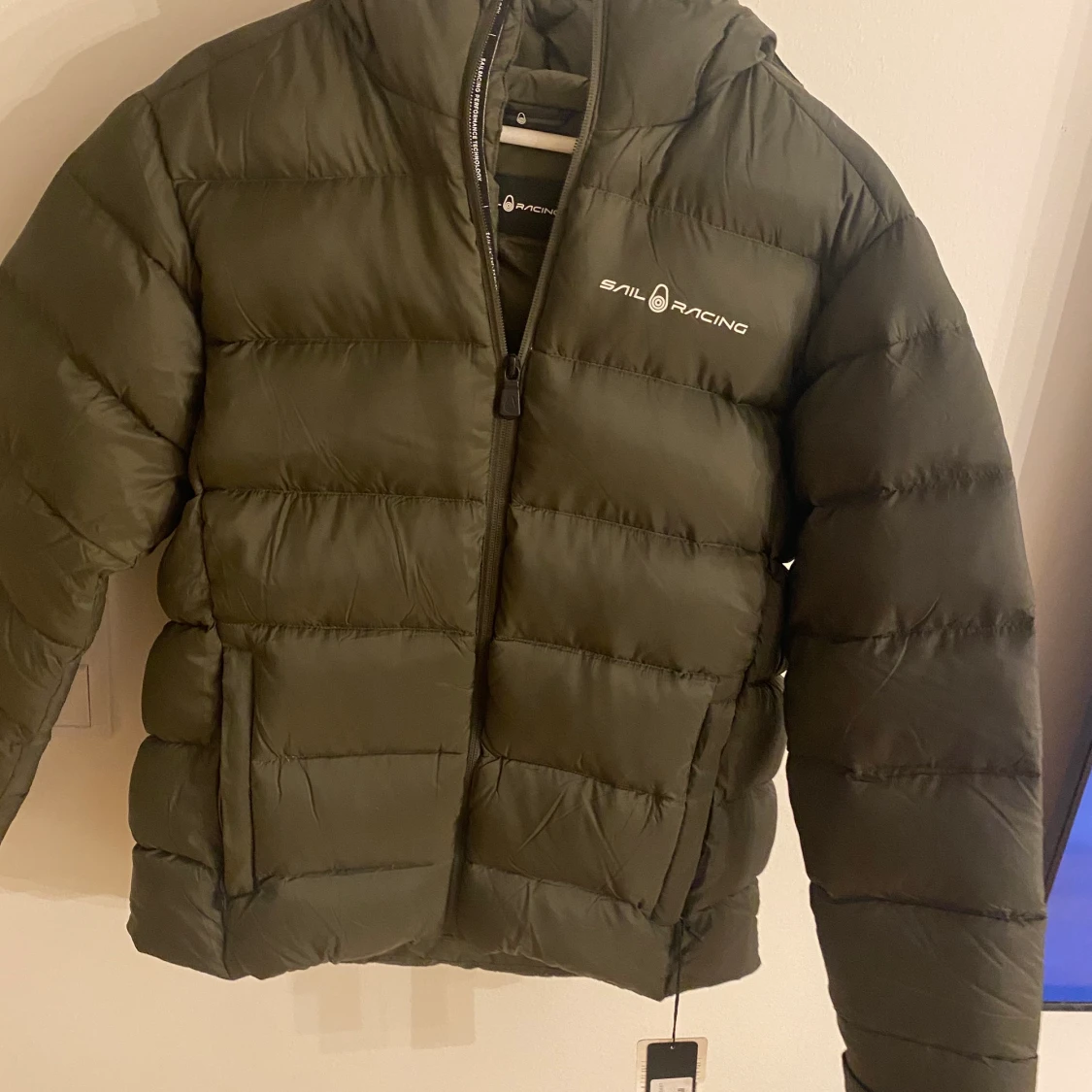 Sail Racing jacka, prislapp kvar, oanvänd 