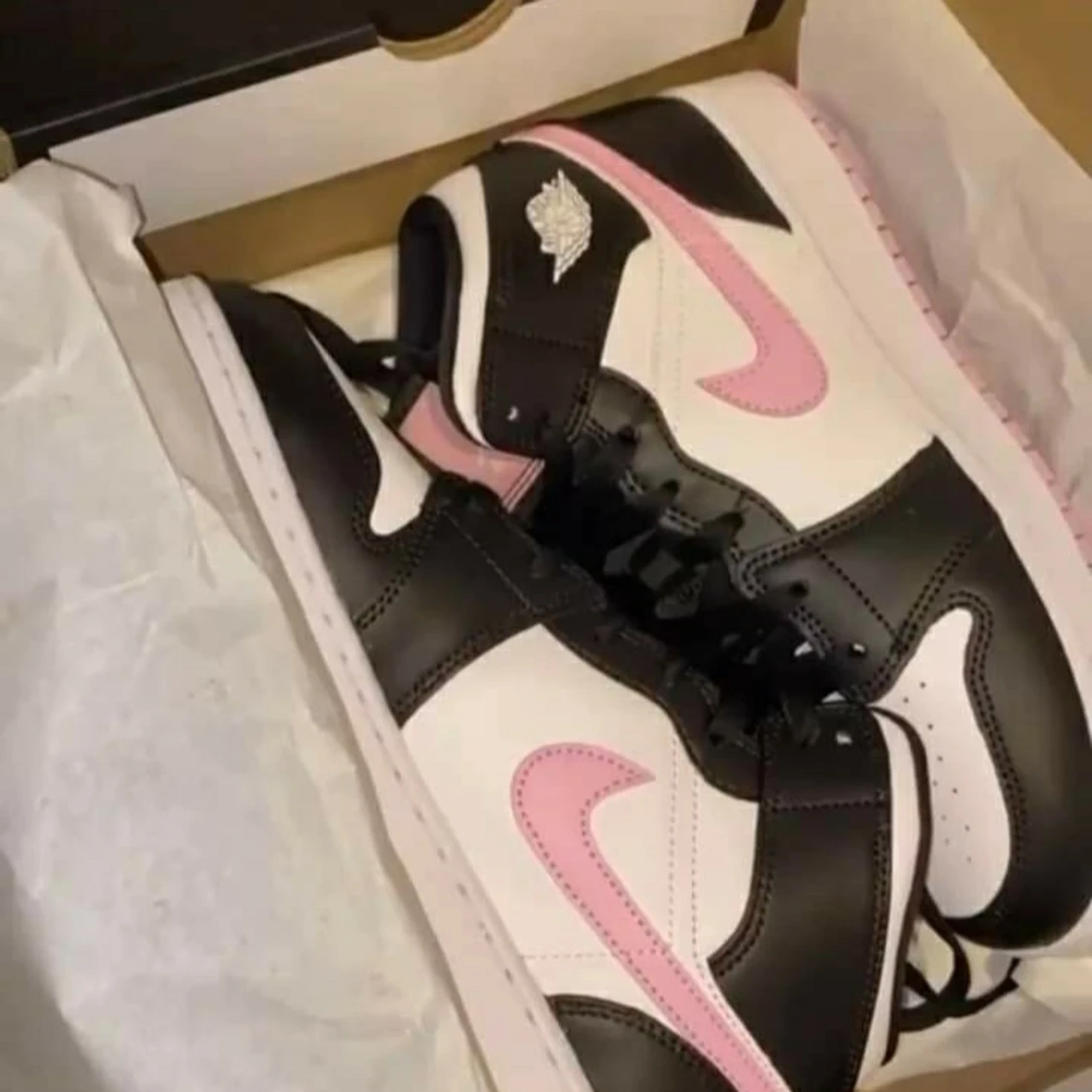 Air jordans säljes nya - 90