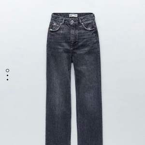 Säljer mina nya zara jeans med lapparna kvar i storlek 38! Högsta bud får dom! Helst slutsålda på deras hemsida