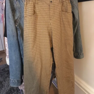 Rutiga byxor! - Bra skick!