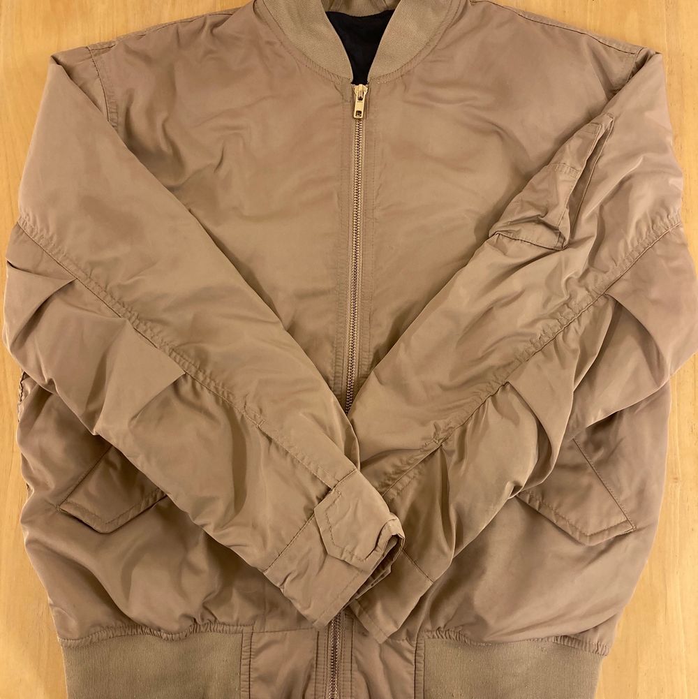 Filippa K Bentley bomber jacket | Plick Second Hand