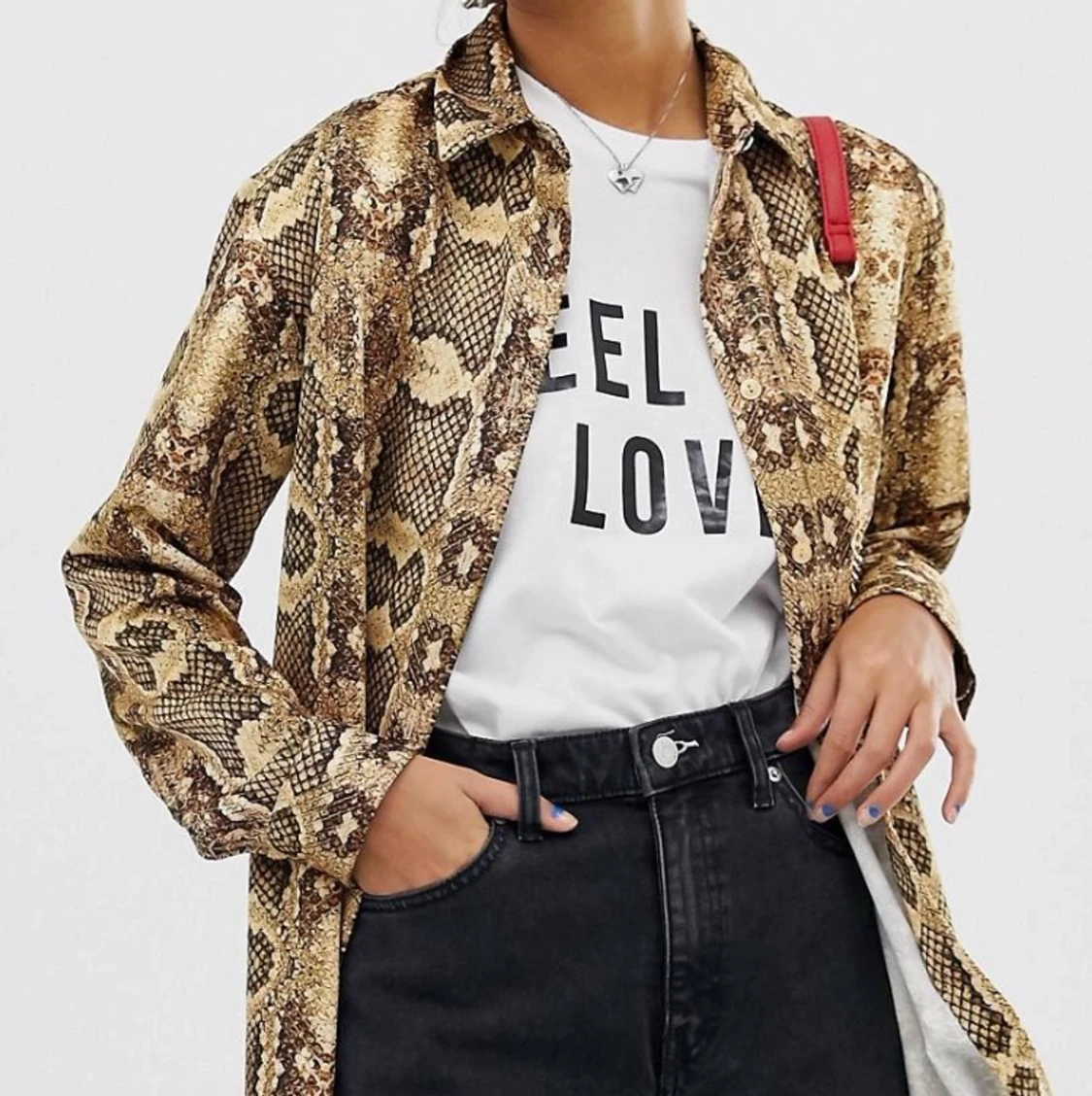 Satinskjorta från Reclaimed Vintage