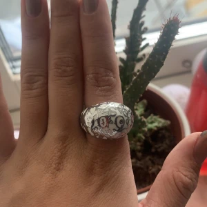 Ring från edblad - As cool ring från Edblad endast använd någon enstaka gång💓