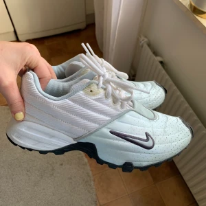 Vintage Nike Air  - Vintage Nike air, använda några gånger men har mycket kvar att ge. Storlek 37 