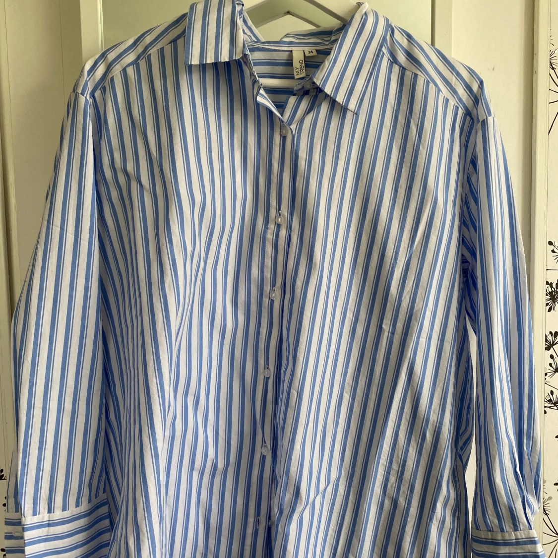 Skjorta från Nelly - 90