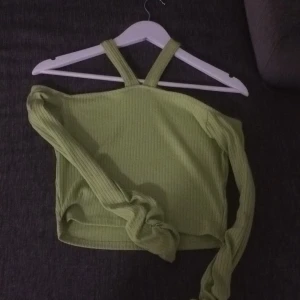 Fashionnova  - Jättefin tröja från fashionnova aldeig använd 