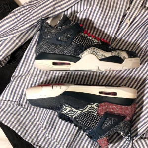 Jordan 4 ”Deep Ocean” - 💙För dig som behöver en julklapp till din pojkvän, bror, kusin eller ja till den som gillar unika Jordans i stl 42💙           💎Helt nya köpta från SoleBrothers GmbH💎                                                 ❄️Pris på StockX: 300$❄️                                                     🧢Skickas dubbelpacketerat med PostNord🧢