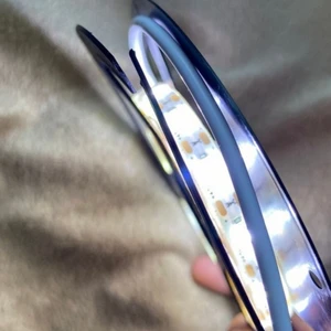 Led Light slinga  - Led Light slinga från shein. Har används få gånger 3 meter bara en färg. Har används i köket under skåpen..orginalpris 200. Kan postas