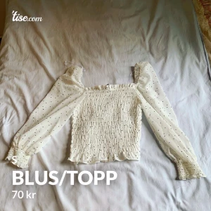 Supersöt topp - Supergullig topp ifrån H&M i storlek S🦋Endast använd en gång som nyskick! 