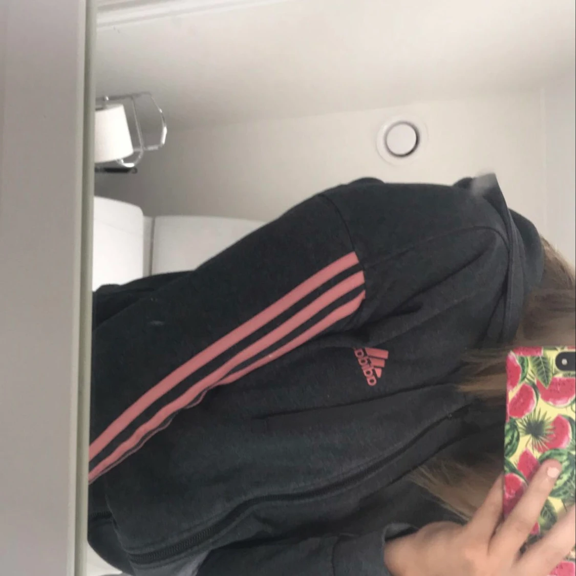 mörkgrå kofta - 90