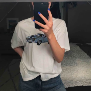  - T-shirt från Brandy Melville. Köparen står för frakt💗