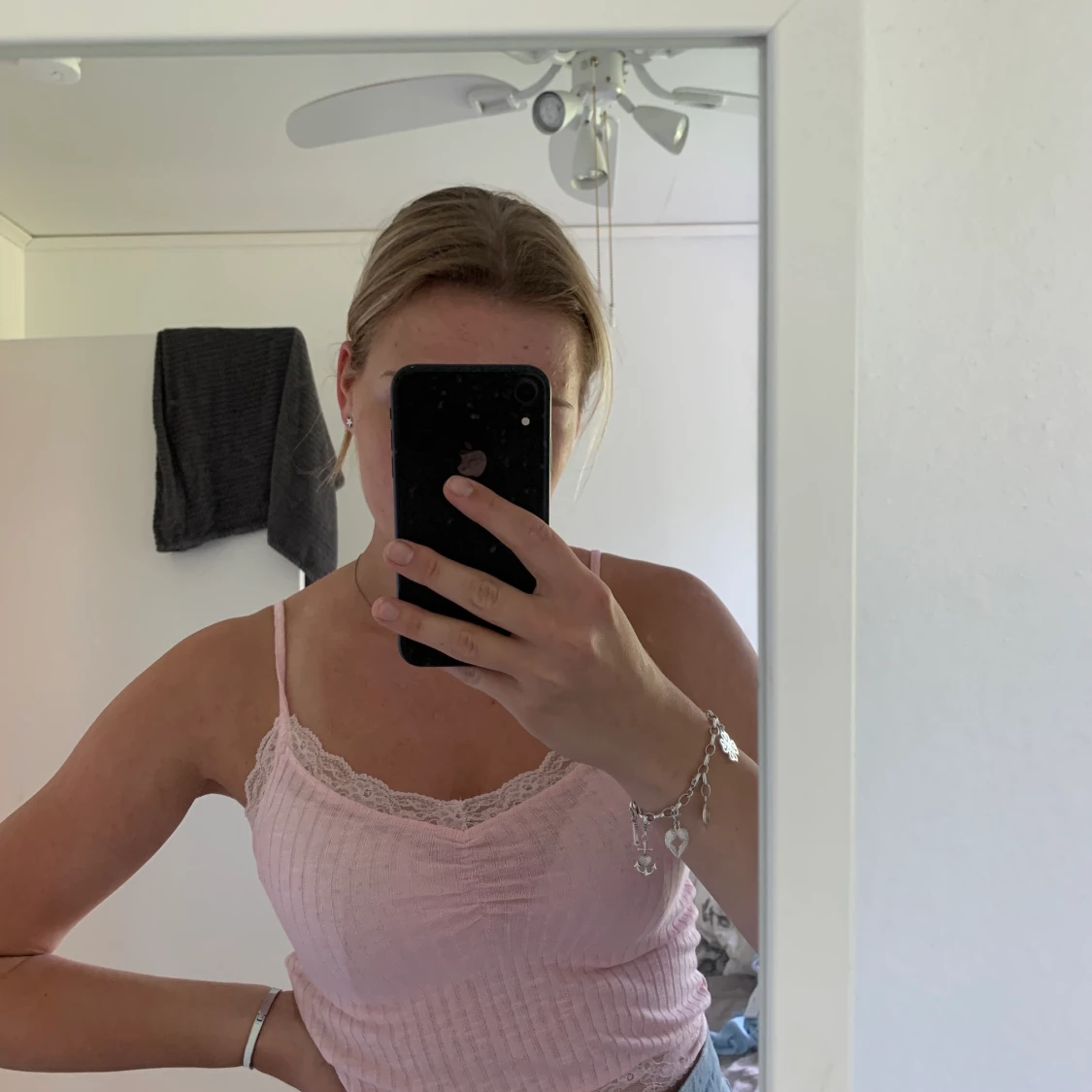 new yorker linne - 90