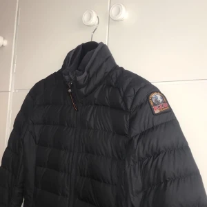 Parajumper Geena S - Svart , Använd en vinter