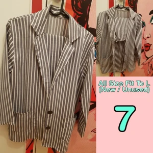 set blazer och byxor - fortfarande ny och aldrig använda! Hämta på Stationsgatan, Uppsala