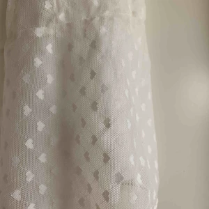  - Säljer nu min skolavslutningsklänning ifrån Tessie. Endast använd en gång. Fint skick och fraktas mot liten kostnad. Något djupare i ryggen.