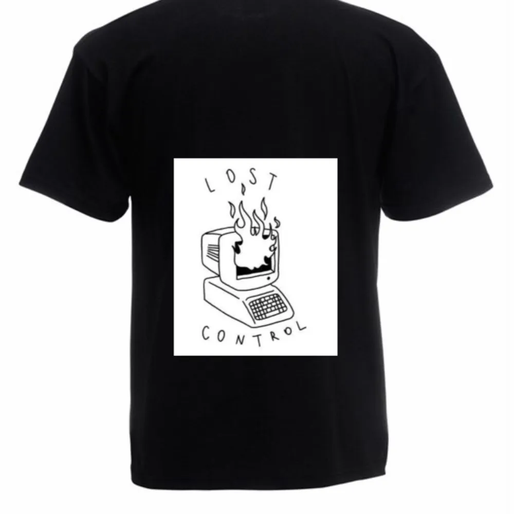 Jag säljer t-shirts för 150kr till 200kr frakt tillkommer hör gärna av er för frågor 🥰🌸. T-shirts.