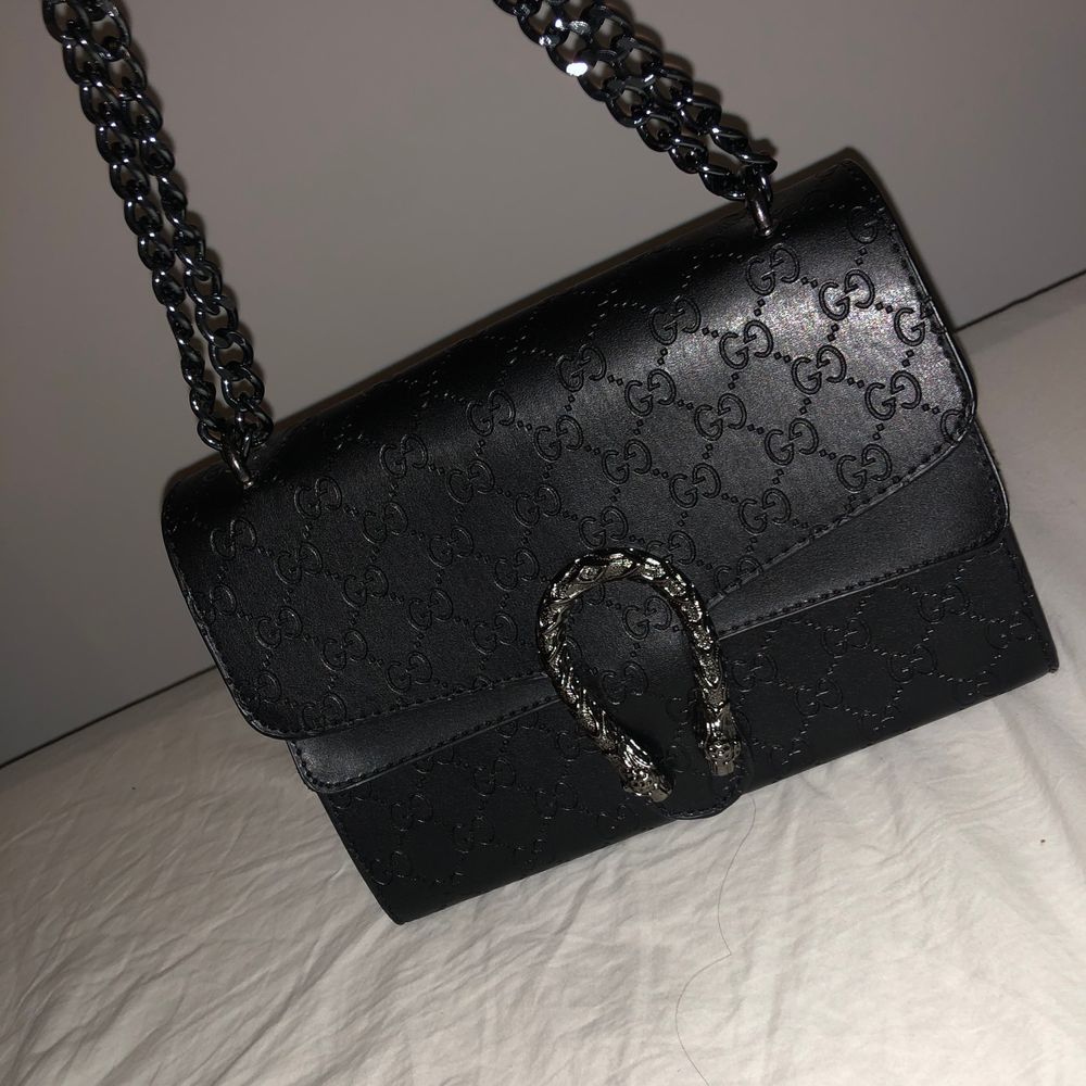 Gucci väska (fake) - Väskor | Plick Second Hand