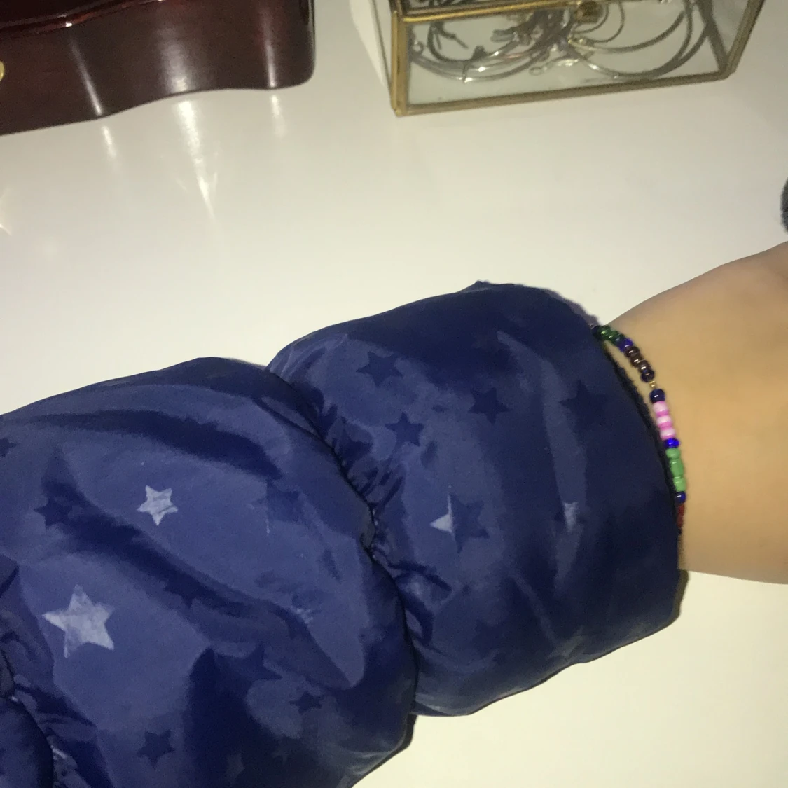 UNIK jacka med diskret stjärnmönster - 90