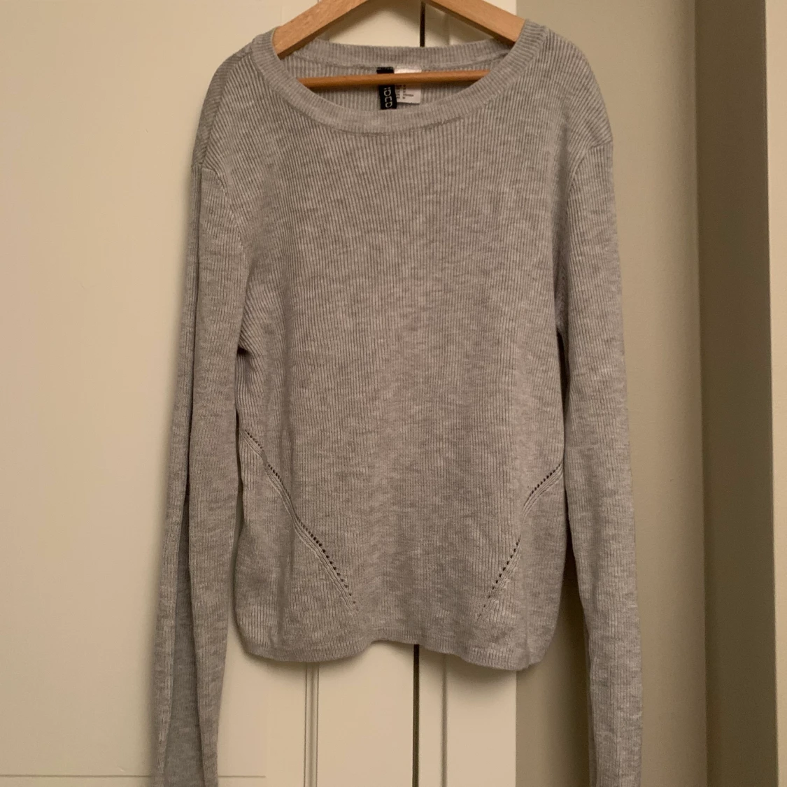 Grå tröja - 91